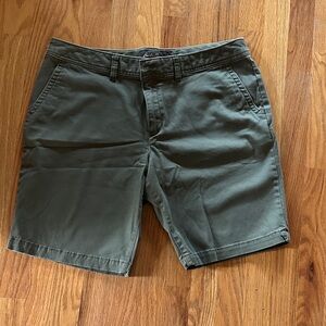 Eddie Bauer Forest Green Women's Shorts